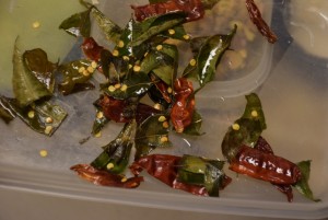 chilli ,curry leaves