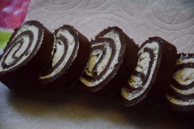 Eggless chocolate swiss roll